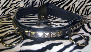 CINTURON MODELO SID CON PIRAMIDES