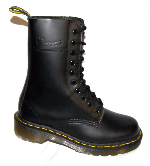 BOTA DR. MARTENS